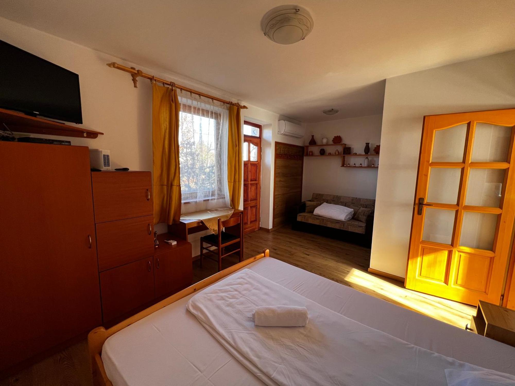 Aqua Thermal Soterapia Es Apartmanhaz Püspökladány Bagian luar foto